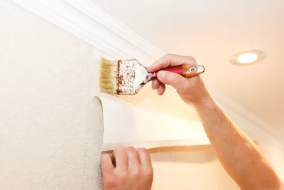 Pose de papier peint à la Marre — revêtements muraux et toiles de verre